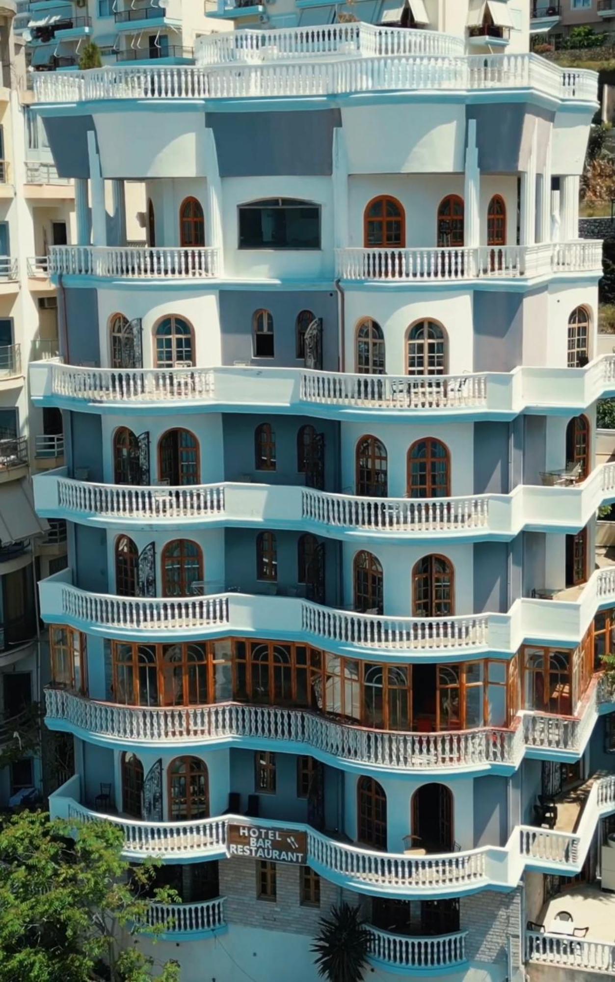 Monte Cristo Hotel With Rooftop Pool Саранда Экстерьер фото