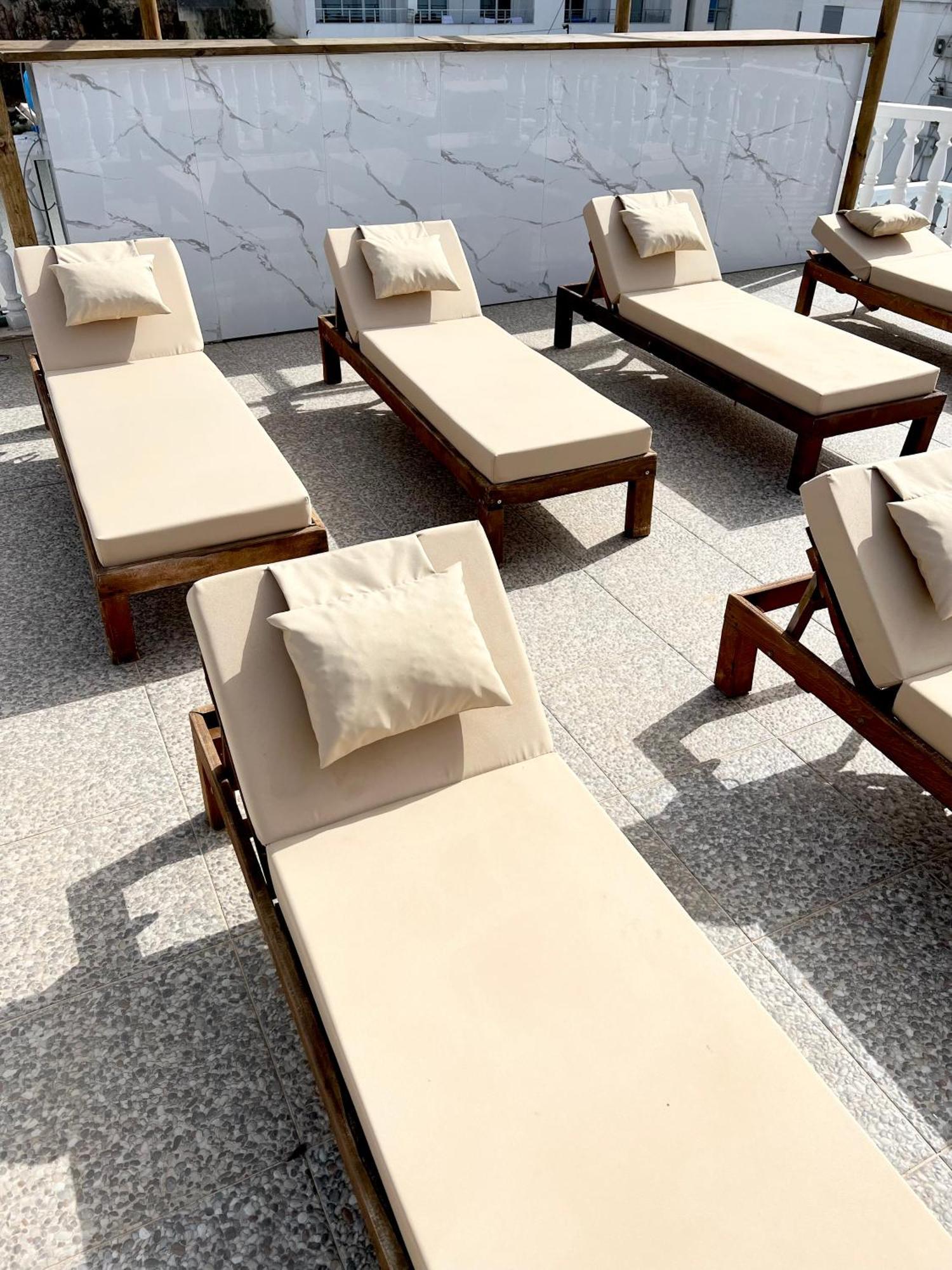 Monte Cristo Hotel With Rooftop Pool Саранда Экстерьер фото